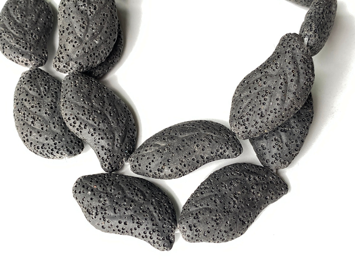 15.5" 17x32mm black Lava leaf Gemstone pendant