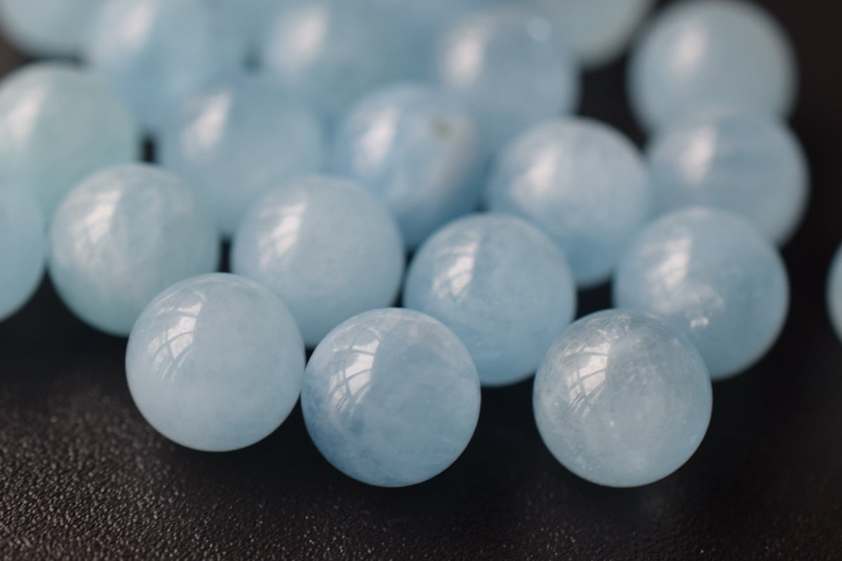 AA Natural Aquamarine 10mm undrilled round single beads blue gemstone