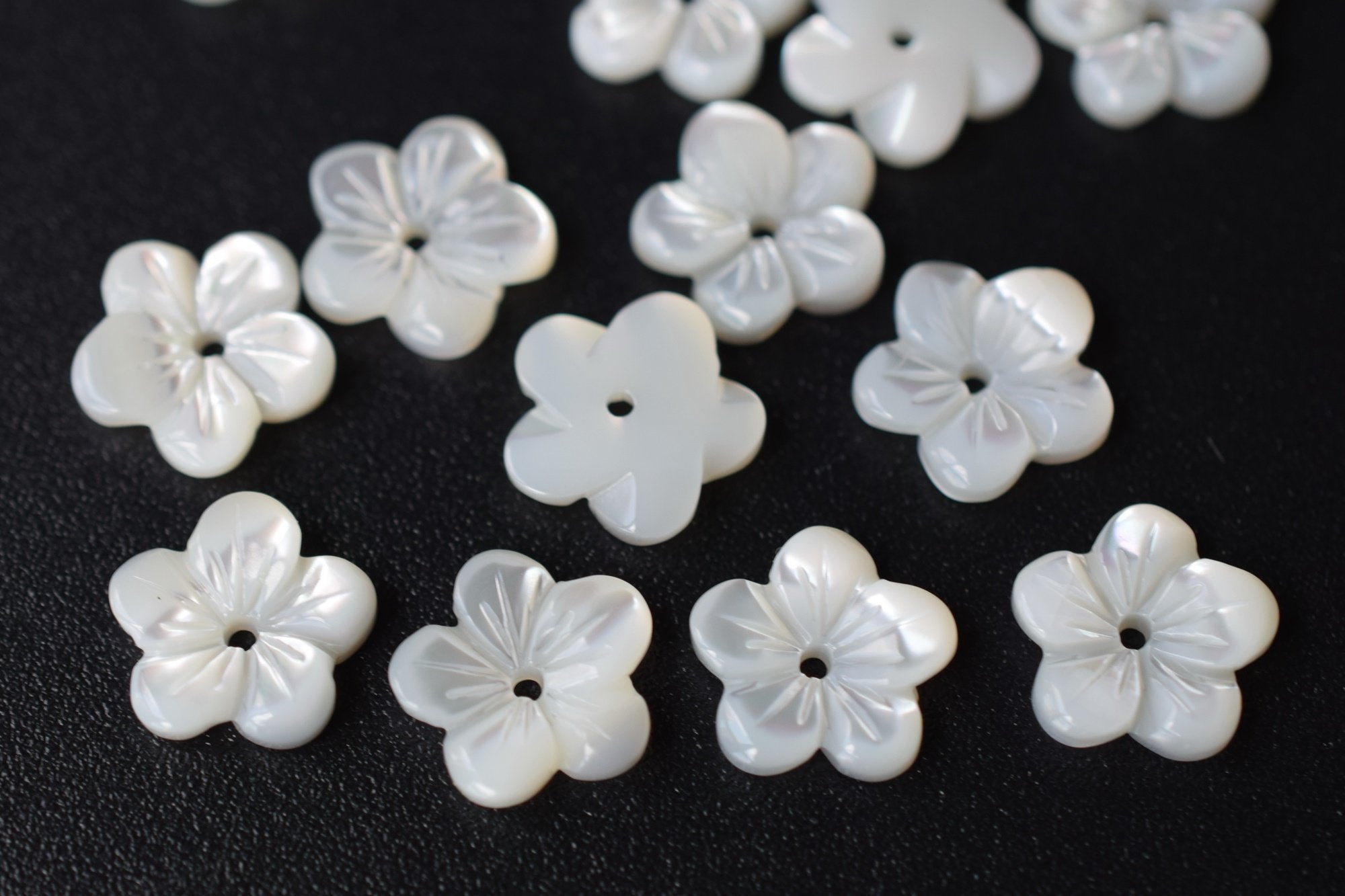 10PCS 8mm Natural white MOP flower beads 5 petal,mother of pearl