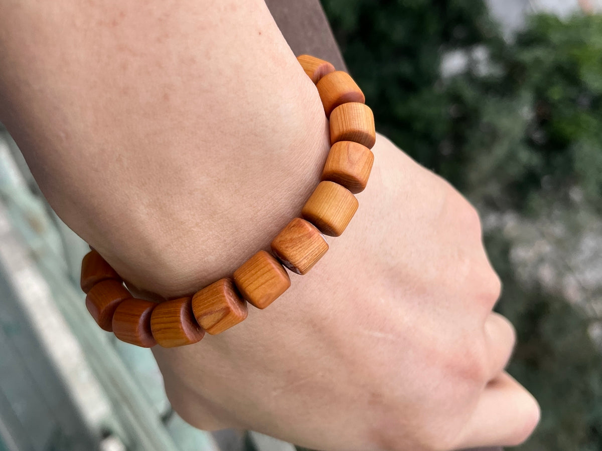 7.5" 10mm light Fragrant Cypress wood Barrel beads bracelets