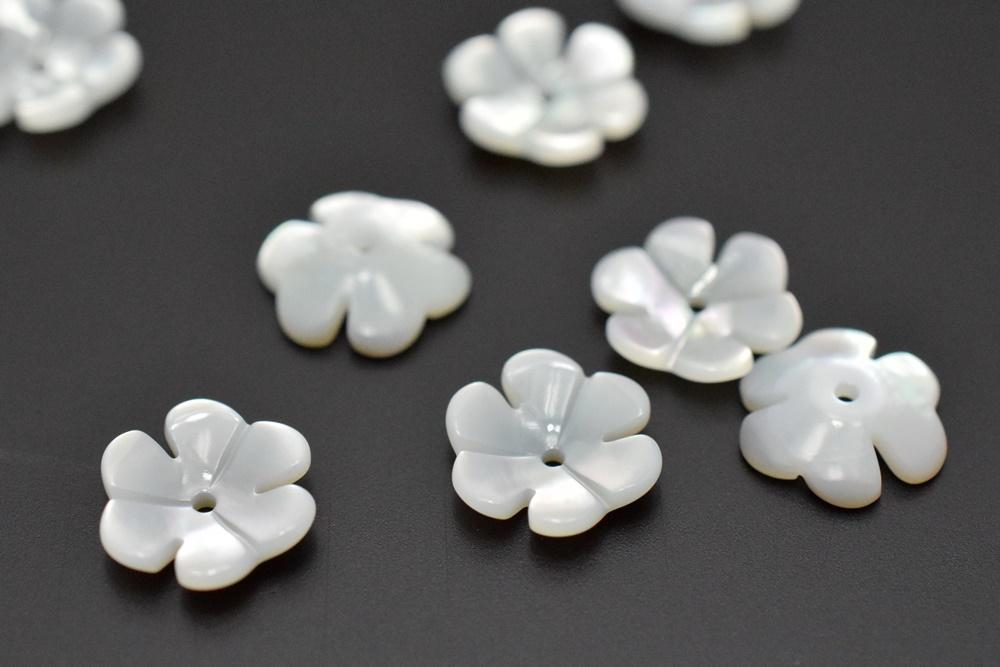 10PCS 10mm Natural white MOP Lucky Clover,mother of pearl Lucky Clover