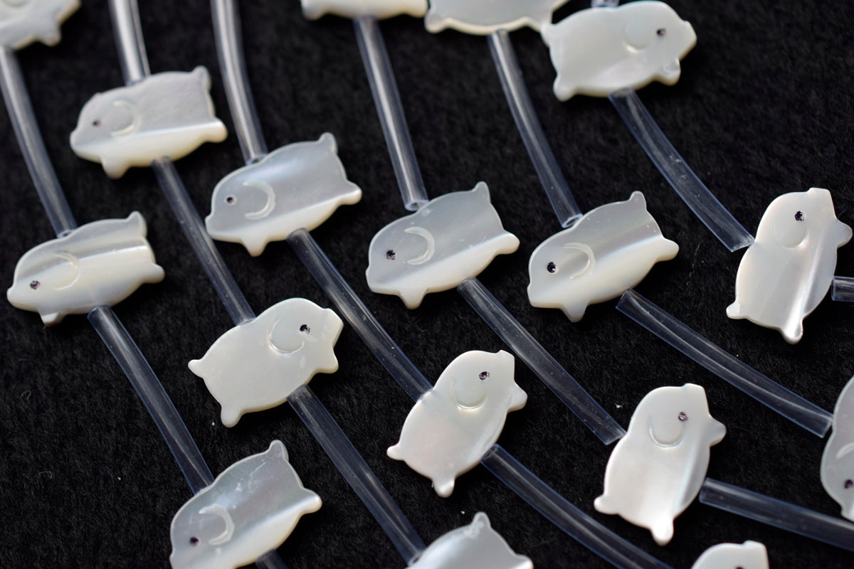 10pcs Natural white MOP little pig 8x14mm, mother of pearl pig