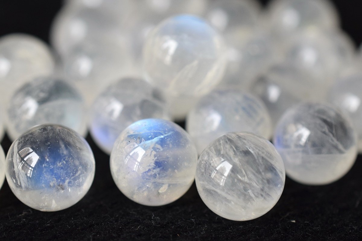 2PCS 10mm AAA Natural Blue white Moonstone round undrilled single Sphere beads