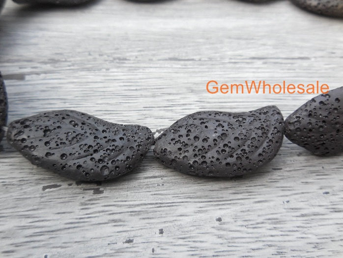 15.5" 17x32mm black Lava leaf Gemstone pendant